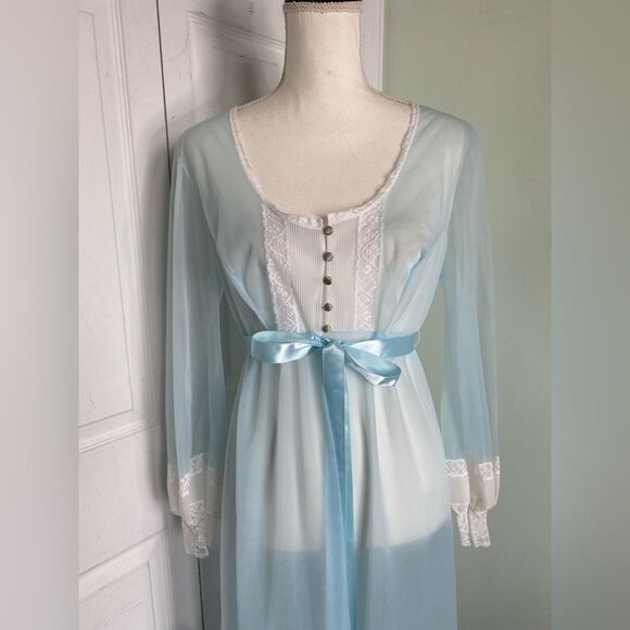 1950s Baby Blue & Lace Romantic Vanity Fair Robe - Picture 6 of 13